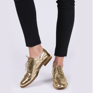 Botkier Callista Oxford Gold Size 7.5